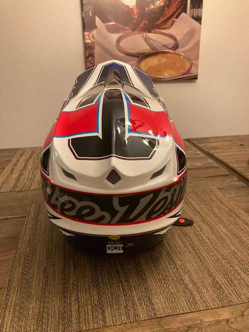 Medium Troy Lee Designs SE5 Composite 