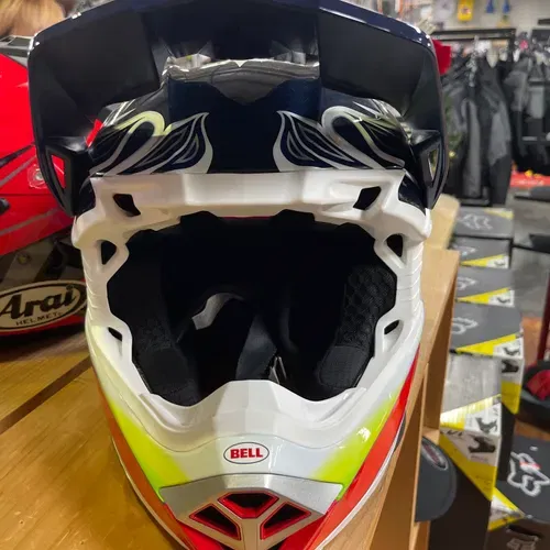 Bell Helmets - Size M