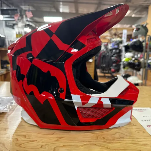 New Fox V1 Youth Medium Helmet