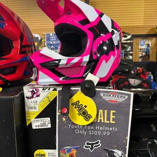 Fox V1 Youth Helmets Lots Of Sizes And Colors!