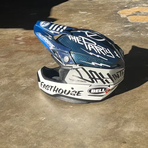 Bell Fasthouse Moto 10 