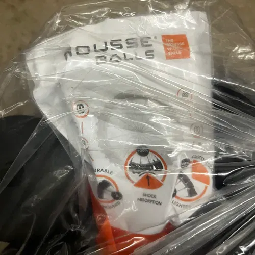 Front And Rear New Mousse Balls 120/90/18
80/100/21