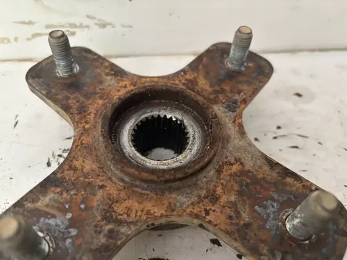 2007  CAN AM OUTLANDER 500 650 XT Rear Right  Wheel Hub