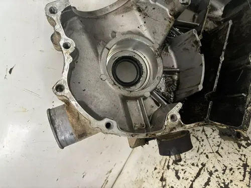 03 Polaris Trail Boss 330 Oem Engine Motor Crankcase  Right Side 03-07