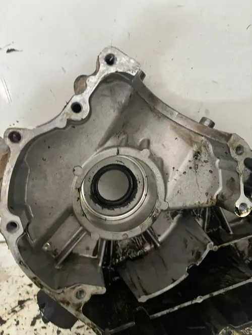 03 Polaris Trail Boss 330 Oem Engine Motor Crankcase  Right Side 03-07