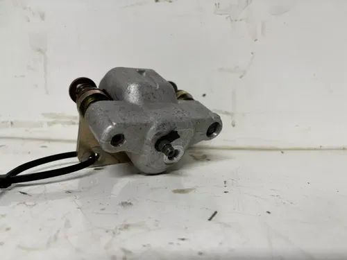 2010 POLARIS RZR 800  LEFT  REAR BRAKE CALIPER