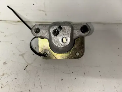 2010 POLARIS RZR 800  LEFT  REAR BRAKE CALIPER
