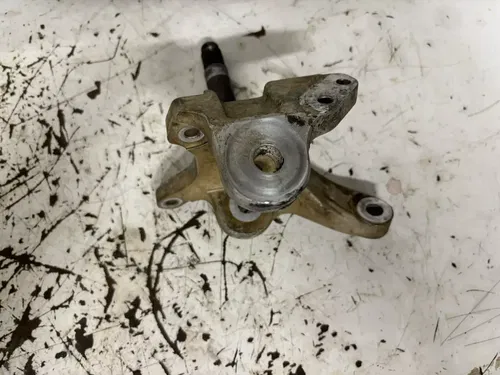 04 BOMBARDIER DS650 X DS 650 FRONT RIGHT STEERING KNUCKLE 00-07