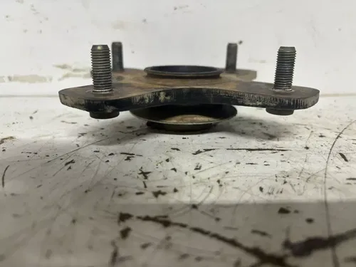 2007  CAN AM OUTLANDER 500 650 XT Front Left Wheel Hub