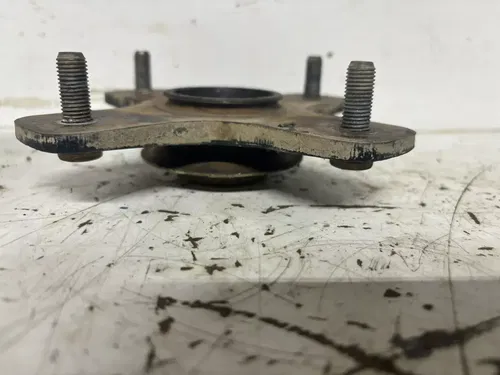 2007  CAN AM OUTLANDER 500 650 XT Front Left Wheel Hub