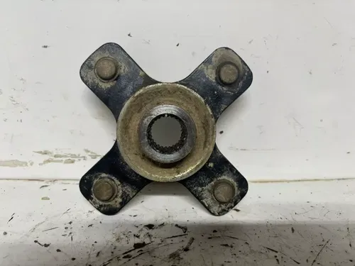 2007  CAN AM OUTLANDER 500 650 XT Front Left Wheel Hub