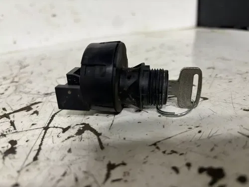 2003 Polaris Trail Boss 330 2x4 Ignition Main Switch & Key