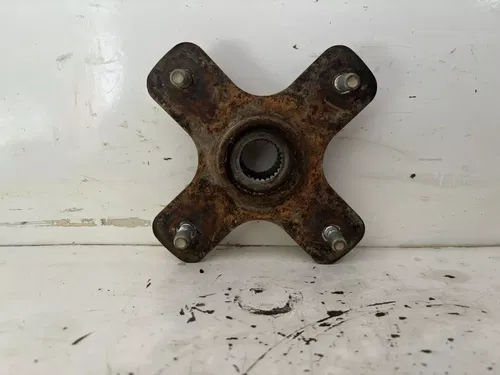 2007  CAN AM OUTLANDER 500 650 XT Rear Left   Wheel Hub