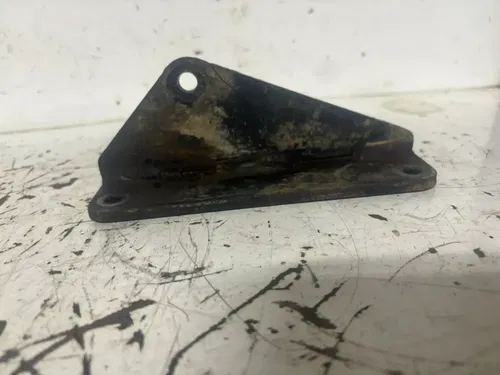 2003 Trail Boss 330 Bottom Transmission Mounting Plate Bracket 03-05