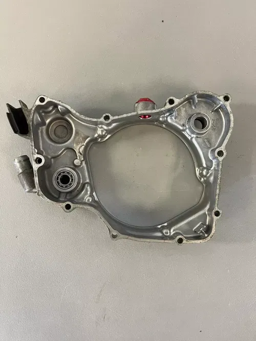 2004 Honda CR125R Right Crankcase Cover OEM 11340-KSR-A00 Inner Clutch 04 CR 125