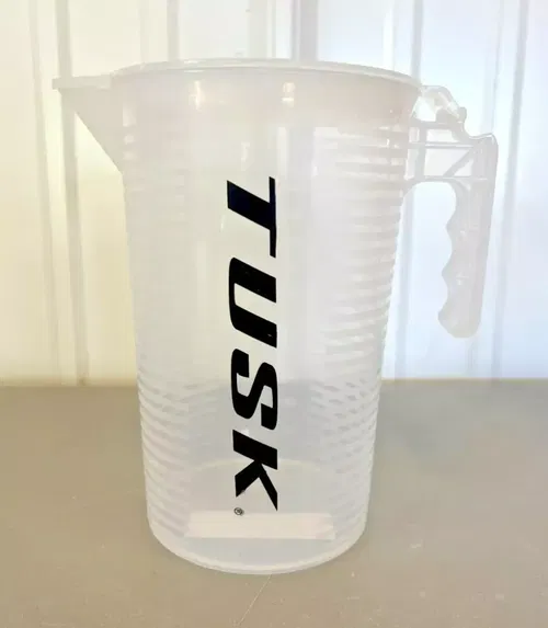 Measuring Cup with Lid Tusk Liquid 35 fl oz 1000 cc ml Oil Change Service Shop