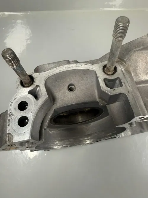 Right Crankcase OEM Kawasaki KX250 Engine Bottom End Case 1997-1999 KX 250