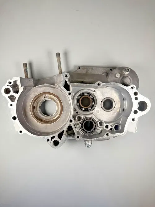 Right Crankcase OEM Kawasaki KX250 Engine Bottom End Case 1997-1999 KX 250