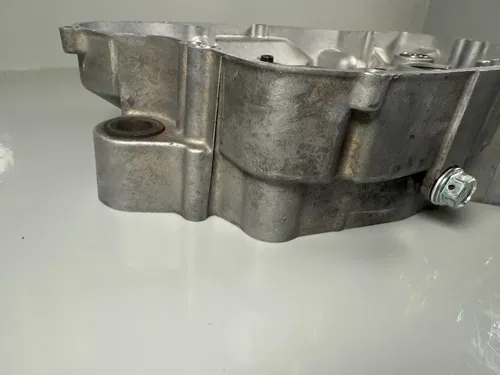 Right Crankcase OEM Kawasaki KX250 Engine Bottom End Case 1997-1999 KX 250
