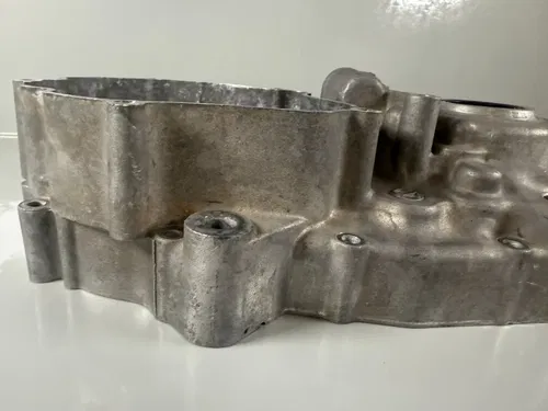 Left Crankcase OEM Kawasaki KX250 Engine Bottom End Case 1997-1999 KX 250