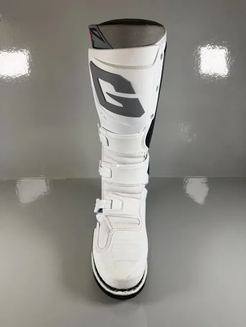 Gaerne SG22 Motocross Boots Size 8 EU 42 White MX Off-Road Moto Racing Like New