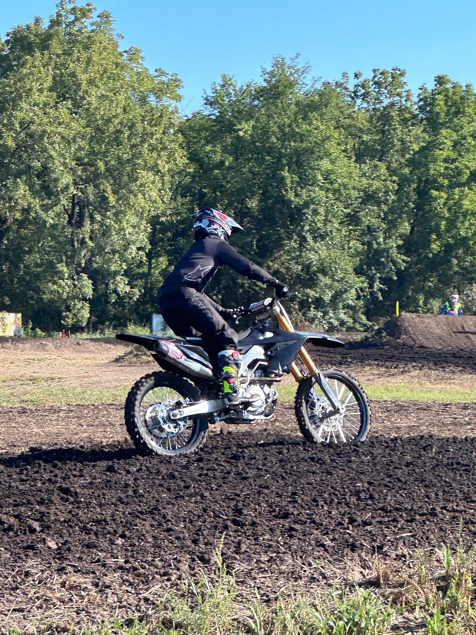 EF41