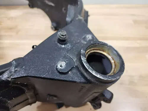 03 04 2003 2004 Suzuki Gsxr 1000 Main Frame Chassis NO TTL BOS Only Race Stunt