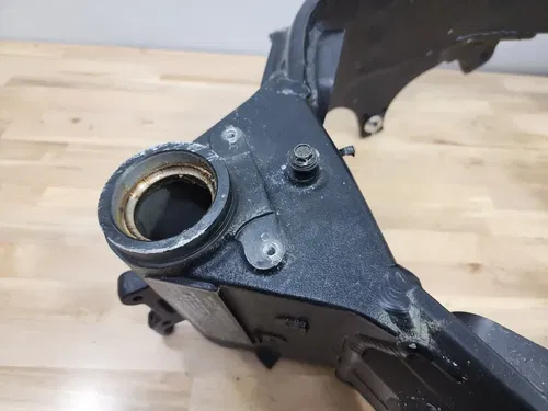 03 04 2003 2004 Suzuki Gsxr 1000 Main Frame Chassis NO TTL BOS Only Race Stunt
