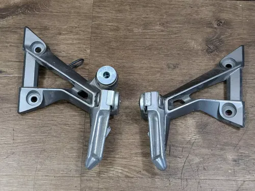 2017 13-17 Kawasaki Ninja 300 EX300 OEM Rear Passenger Foot Pegs Left Right
