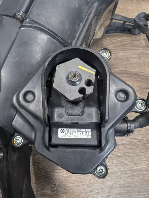 2021 Ducati Panigale V2 955 OEM Lower Radiator Coolant Fan & Mount - 8292A342A
