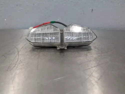 YAMAHA 03-05 R6 06-09 R6S YZF GENUINE OEM REAR TAIL BRAKE LAMP LIGHT ASSEMBLY
