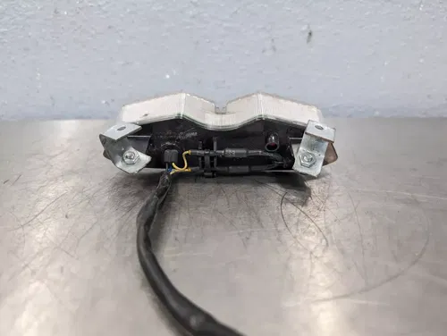 YAMAHA 03-05 R6 06-09 R6S YZF GENUINE OEM REAR TAIL BRAKE LAMP LIGHT ASSEMBLY