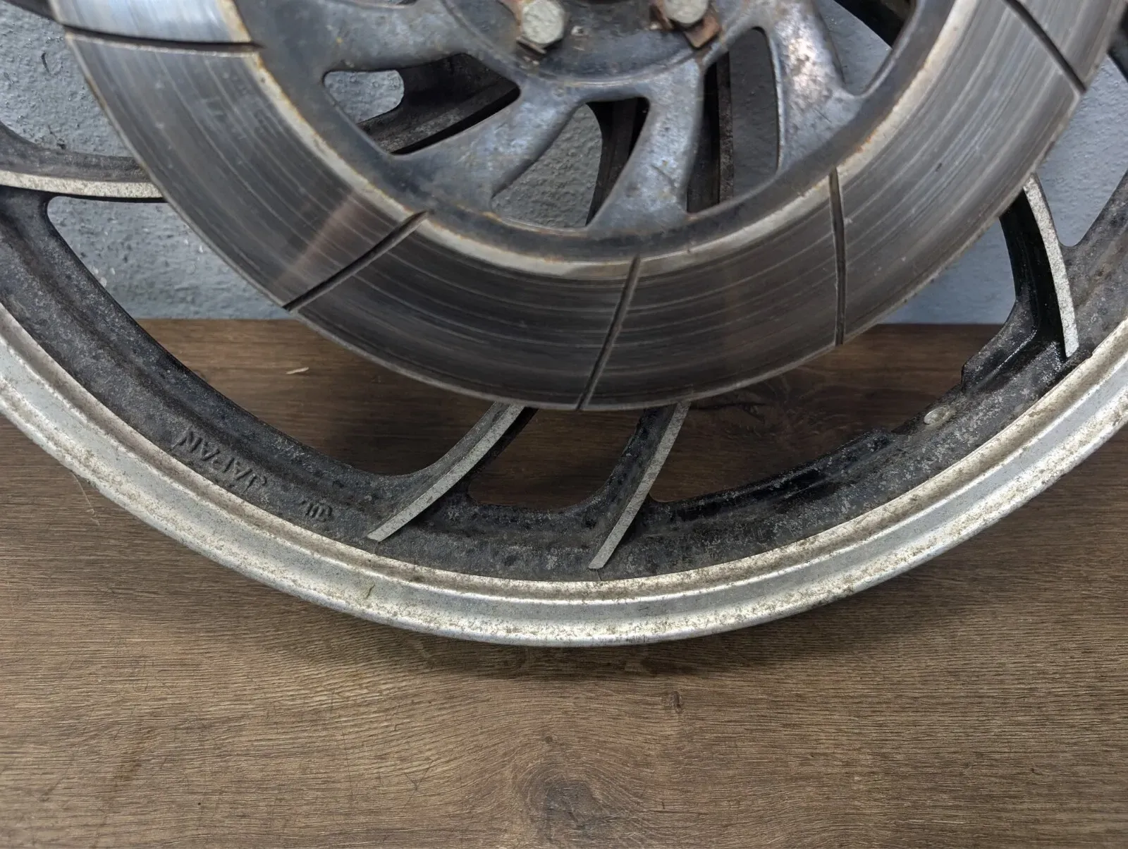 1981-1983 YAMAHA VIRAGO 750 XV750 OEM FRONT WHEEL BRAKE ROTOR - 4H7-25168-29-98