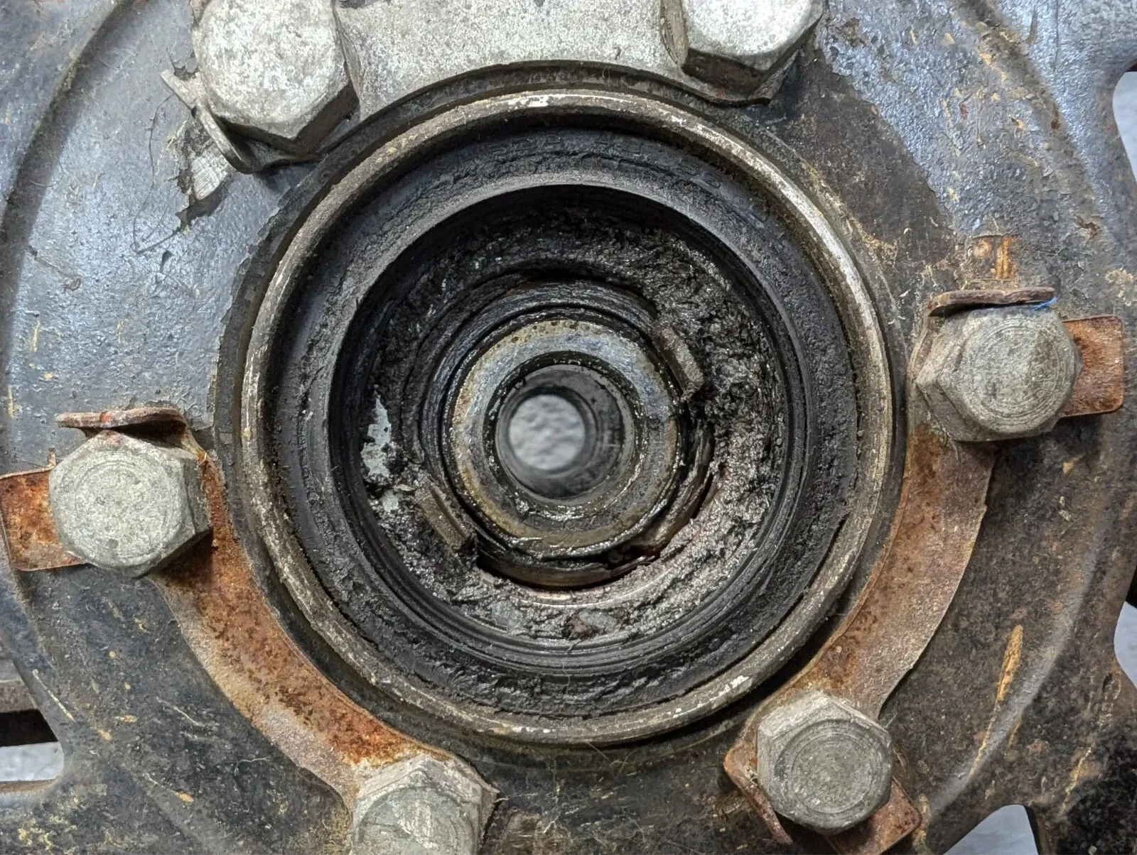 1981-1983 YAMAHA VIRAGO 750 XV750 OEM FRONT WHEEL BRAKE ROTOR - 4H7-25168-29-98