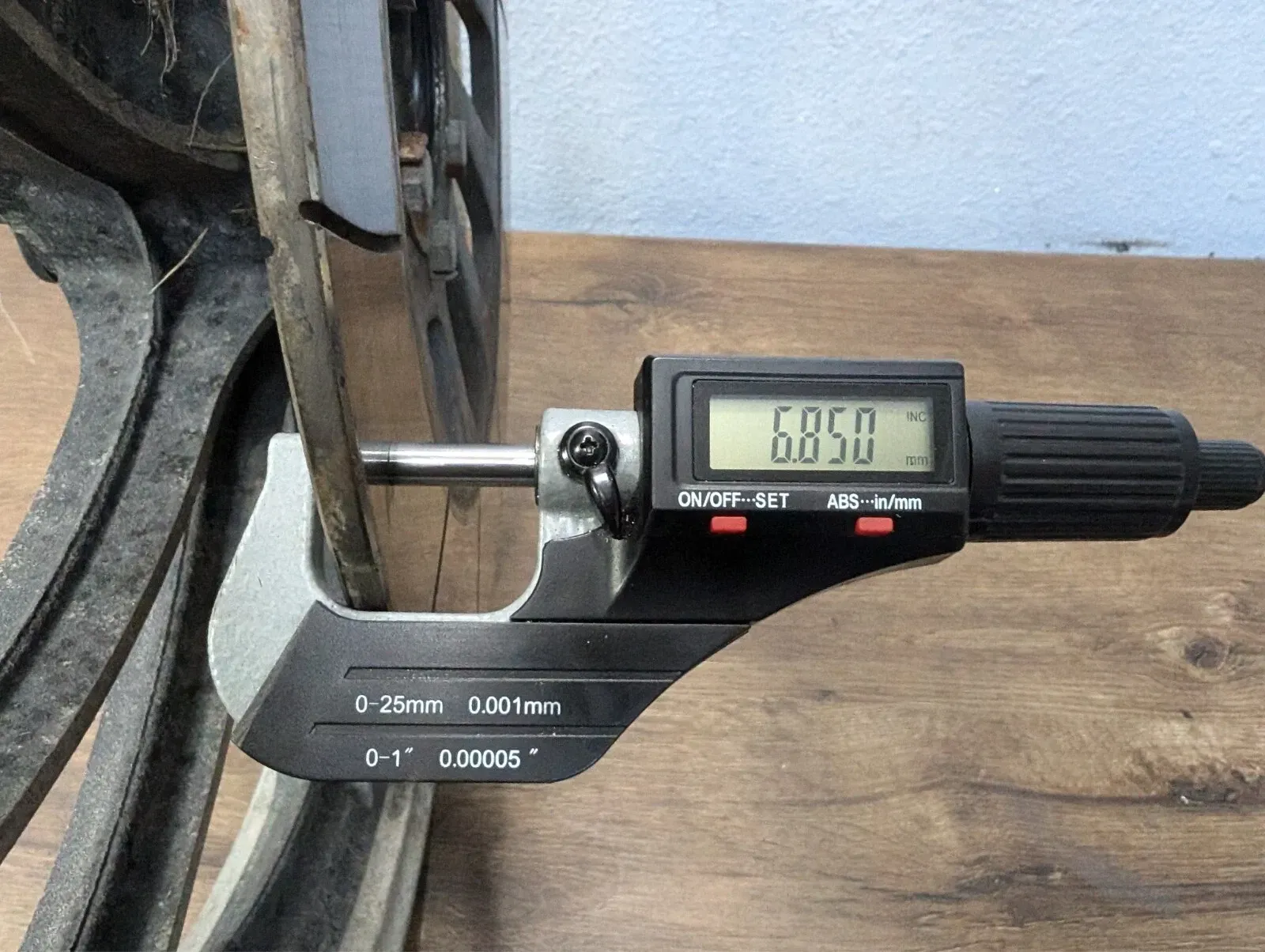 1981-1983 YAMAHA VIRAGO 750 XV750 OEM FRONT WHEEL BRAKE ROTOR - 4H7-25168-29-98