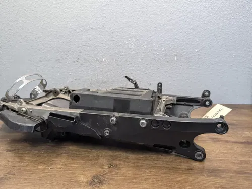 2004-2005 Honda CBR1000RR CBR 1000RR OEM Subframe Sub Frame Rail Tray Undertail