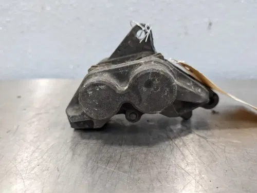 03-04 YAMAHA YZF R6 06-09 R6S OEM RIGHT FRONT BRAKE CALIPER - 5SL-2580U-00-00