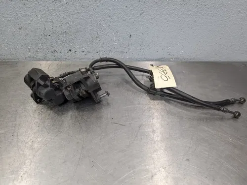 2001-2002 YAMAHA YZF R6 OEM RIGHT LEFT FRONT BRAKE CALIPER SET - 5DM-2580T-00-00