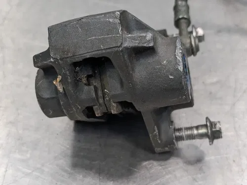 2001-2002 YAMAHA YZF R6 OEM RIGHT LEFT FRONT BRAKE CALIPER SET - 5DM-2580T-00-00