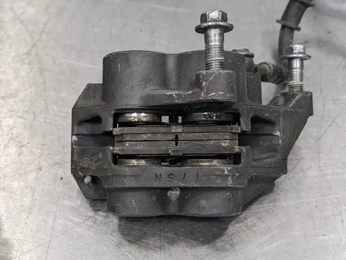 2001-2002 YAMAHA YZF R6 OEM RIGHT LEFT FRONT BRAKE CALIPER SET - 5DM-2580T-00-00