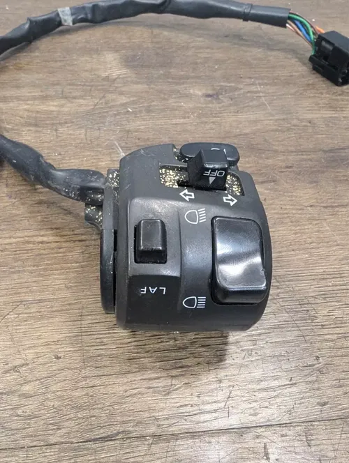 2005 Kawasaki Ninja ZX10R ZX1000 OEM Left Clip On Handle Horn Signals Switch