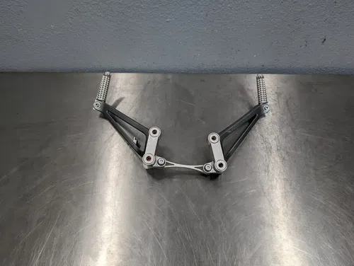 2009 09-14 Yamaha R1 YZFR1 Rear Passenger Left/Right Foot Peg Rest Bracket