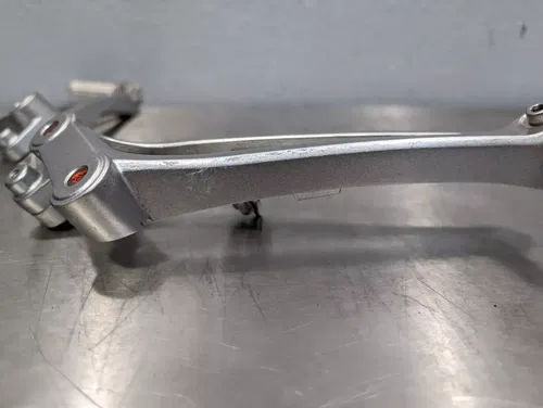 2009 09-14 Yamaha R1 YZFR1 Rear Passenger Left/Right Foot Peg Rest Bracket