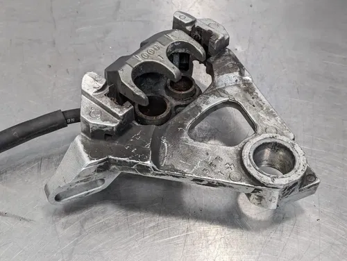 2001-2002 Yamaha R6 YZFR6 OEM Rear Brake Master Cylinder Caliper Bracket Line