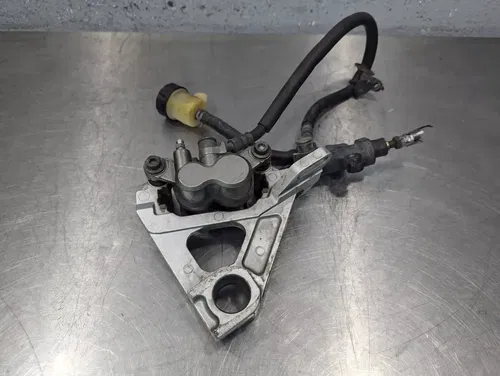 2001-2002 Yamaha R6 YZFR6 OEM Rear Brake Master Cylinder Caliper Bracket Line