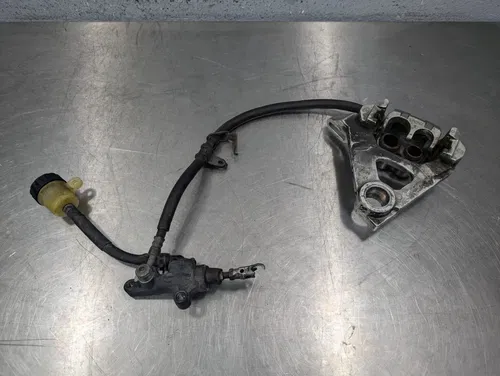 2001-2002 Yamaha R6 YZFR6 OEM Rear Brake Master Cylinder Caliper Bracket Line