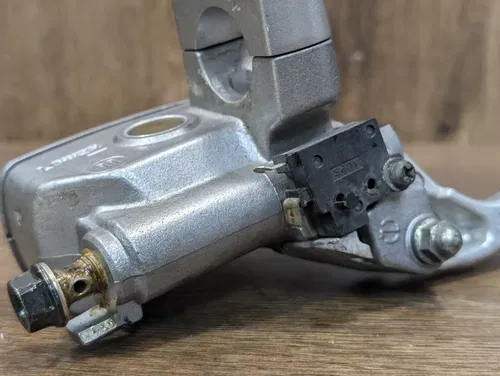 2002-2009 HONDA VTX1300 OEM FRONT BRAKE MASTER CYLINDER LEVER - 45510-MEA-A21