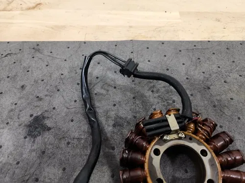 2004 2005 SUZUKI GSXR 600 750 OEM STATOR GENERATOR ALTERNATOR MAGNETO 31401-29G0