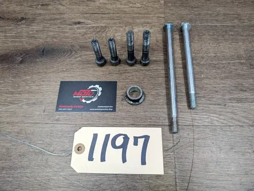 15-20 Yamaha YZF R3 Engine Mounting Bolts Hardware Motor Screws - 90105-10891-00