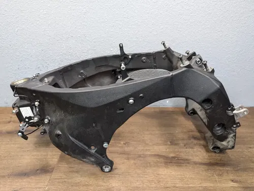 2017-2024 YAMAHA FZ10 MT10 MAIN FRAME CHASSIS CLN CLR TTL IN HAND EZ REG (2017)